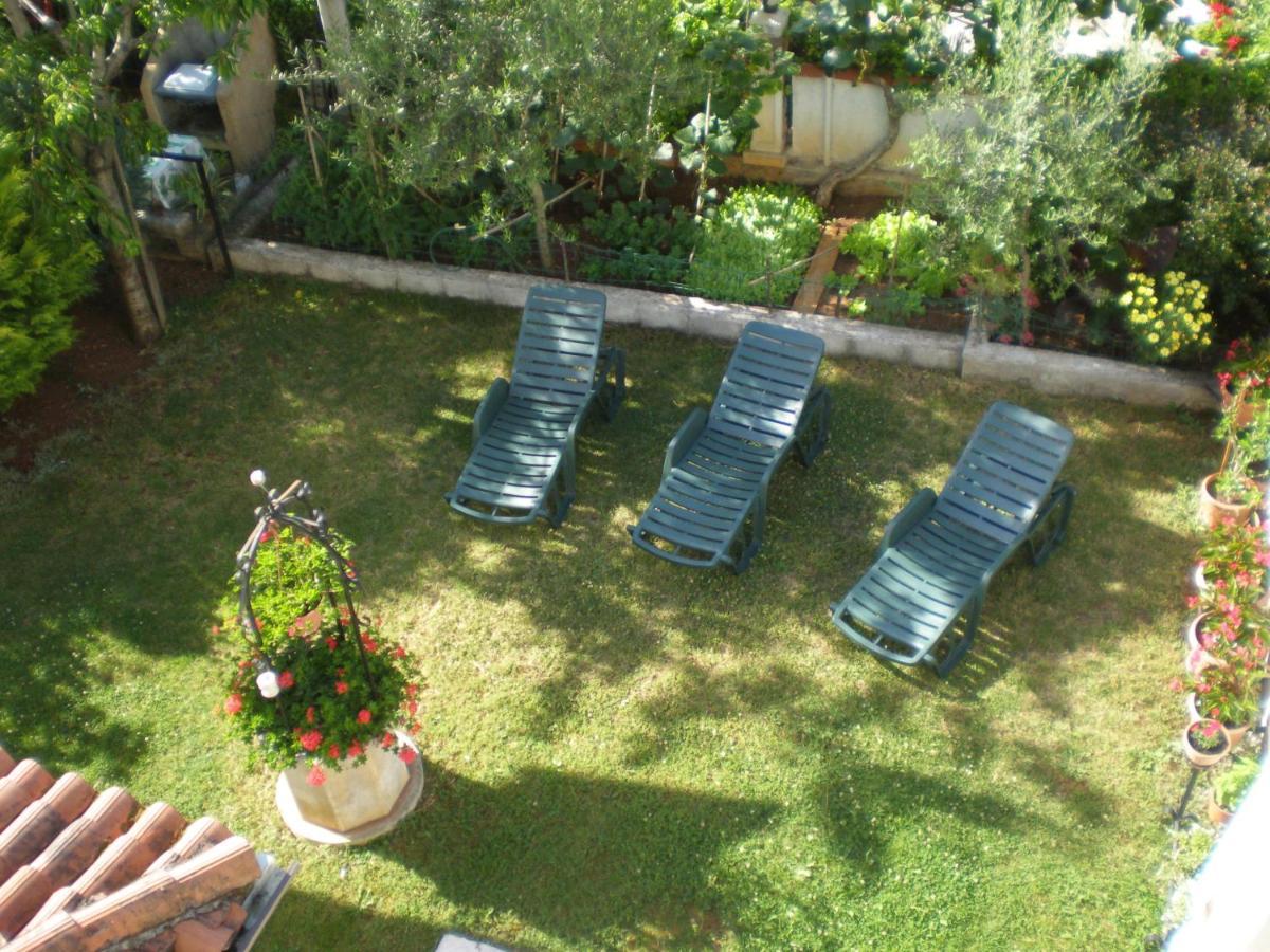 Apartment Sunny Garden 포레치 외부 사진